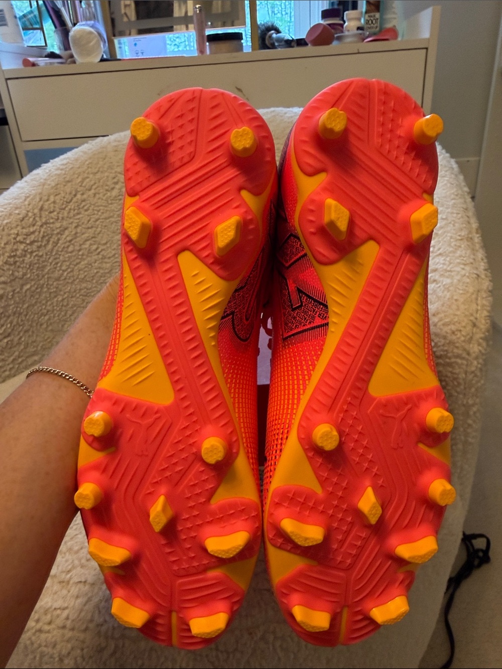 Puma Future 7 Play Soccer Cleats - Picture 2 of 5